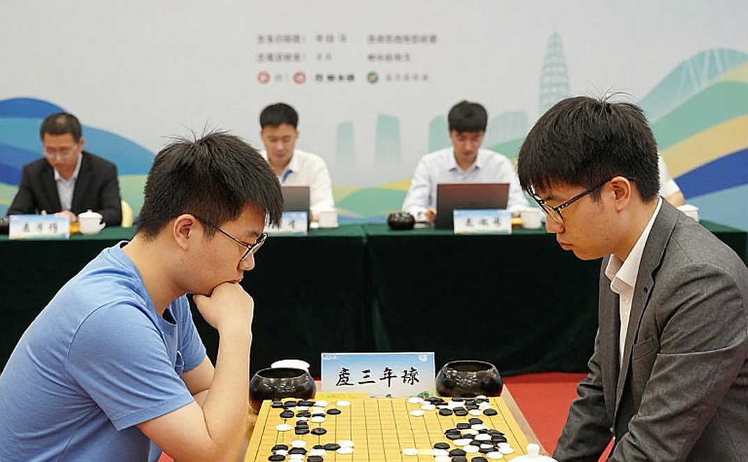 ChessBase Magazine #225: प्राग के 27 मिनिएचर, दस ओपनिंग लेख और एक बदलती रसीद
